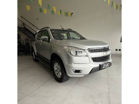 CHEVROLET S10 2.4 LTZ 4X2 CD 8V FLEX 4P MANUAL CHEVROLET S10 2.4 LTZ 4X2 CD 8V FLEX 4P MANUAL